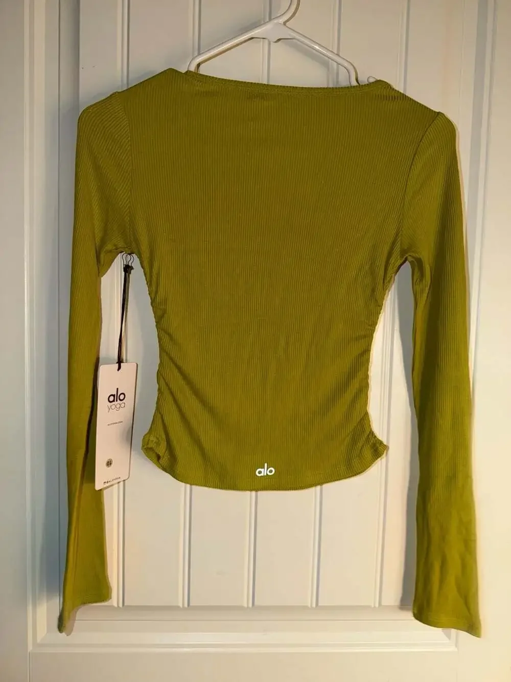 Alo Yoga Gather Long Sleeve – Chartreuse – Size Small – NWT